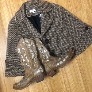 Nice tweed cape